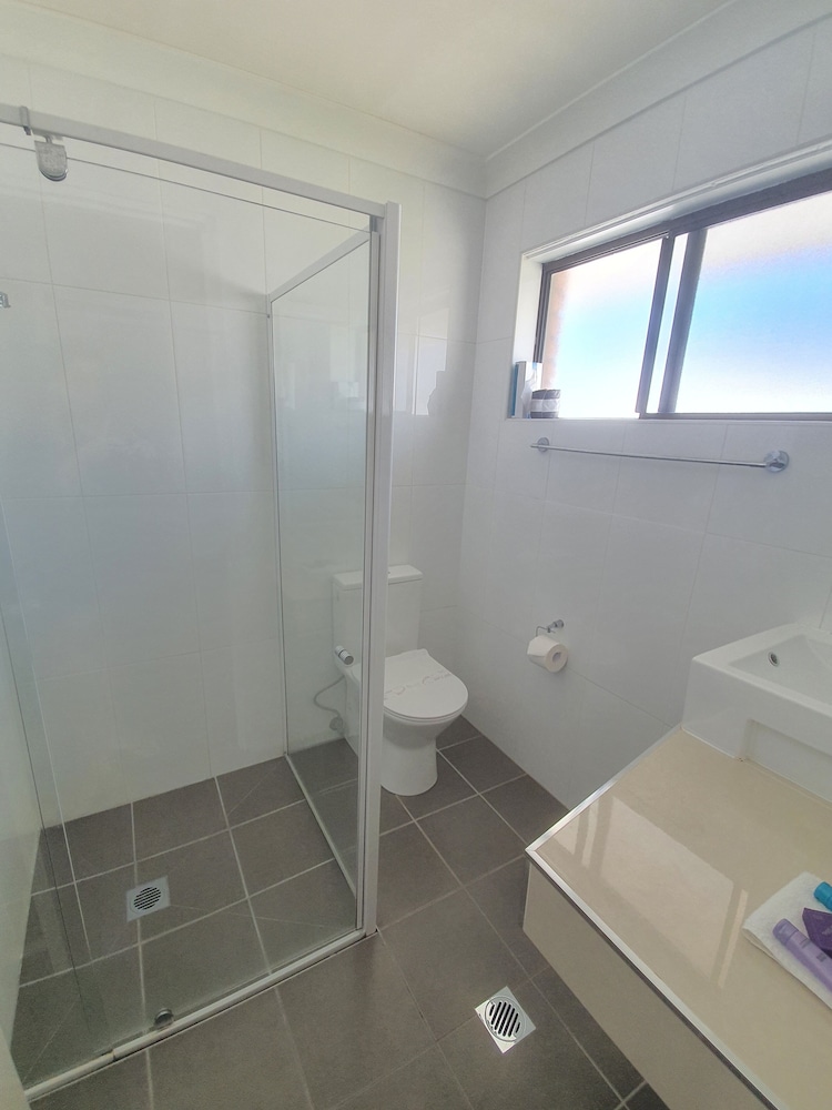 Coastal Bay Motel 22/66