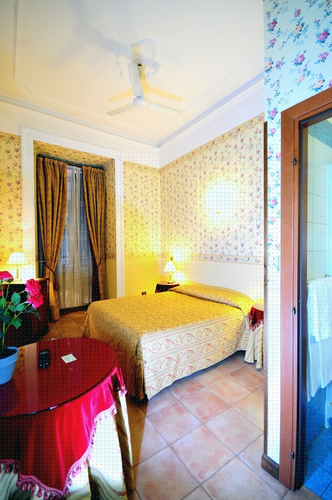 Hotel Sweet Home 17/49