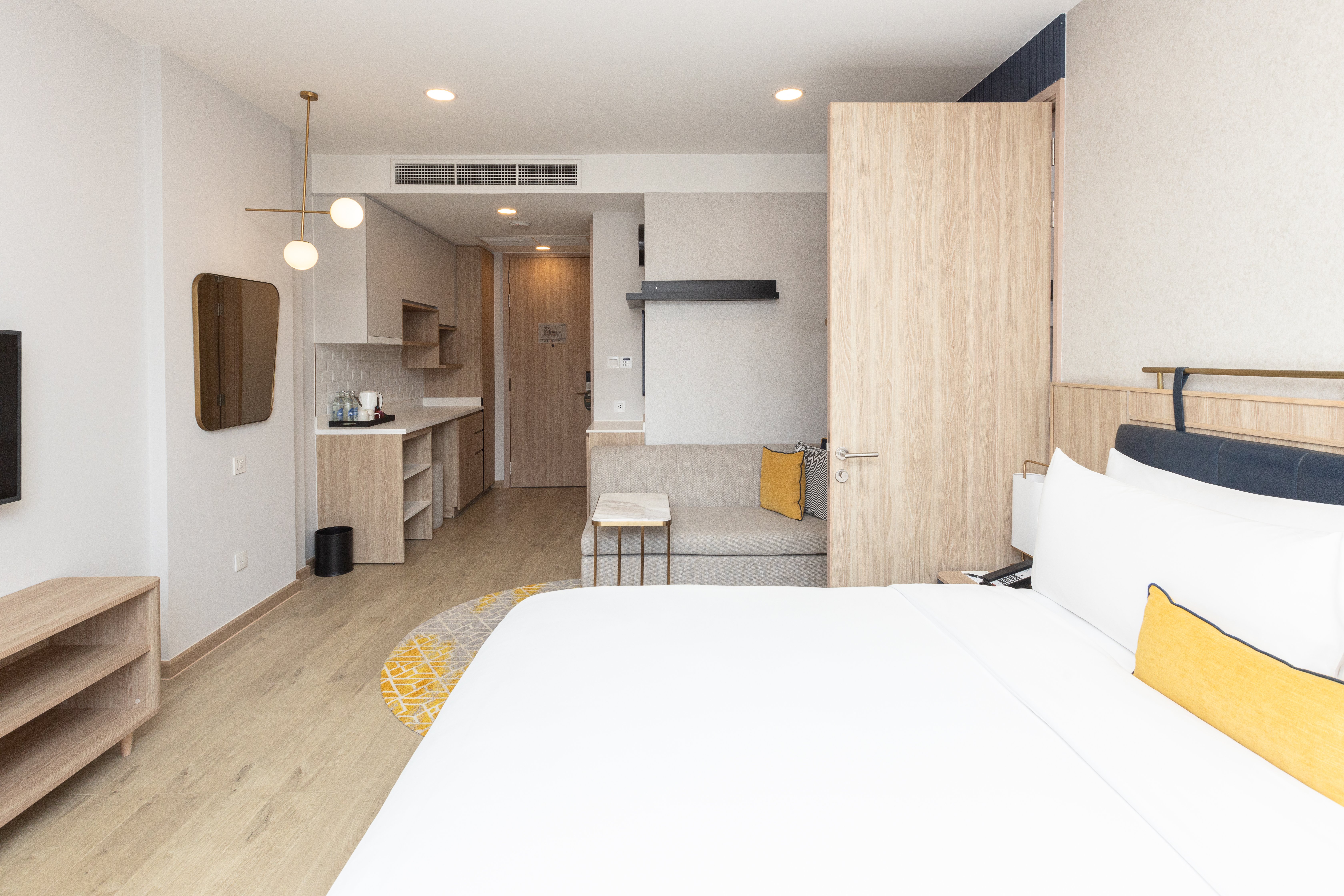 Staybridge Suites Bangkok Thonglor 19/80