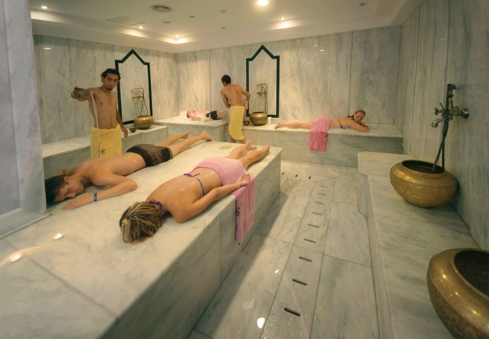 swimming pool spa