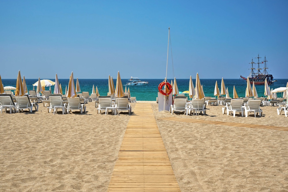 Elysee Beach Hotel 47/50