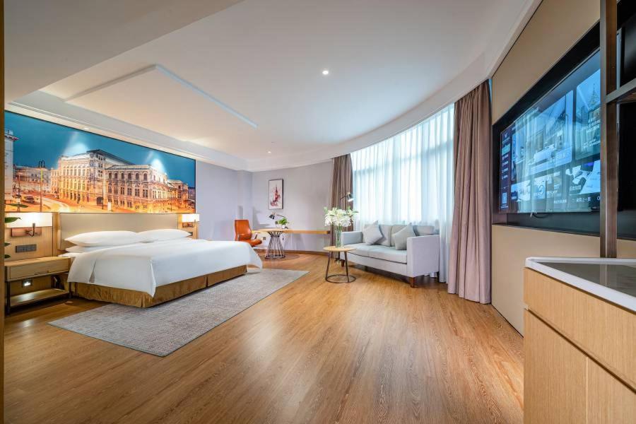 Vienna International Hotel (Nanning Jiangnan Wanda Pingxi Night Market Branch) 20/30