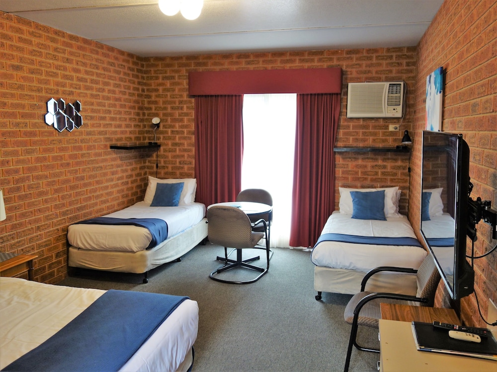 Central Yarrawonga Motor Inn 28/36