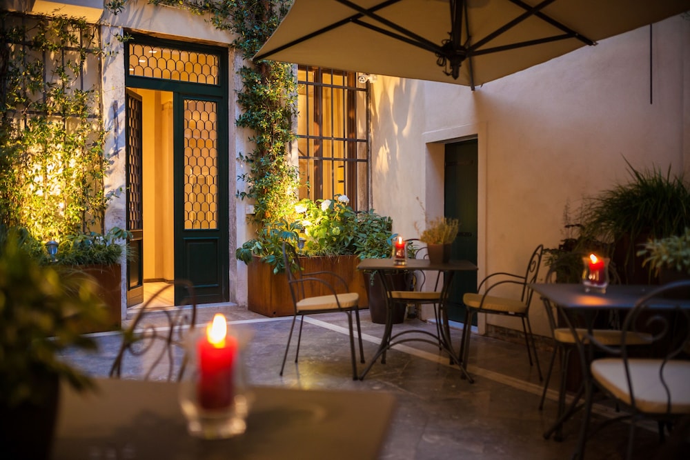 LIASSIDI WELLNESS SUITES 39/46