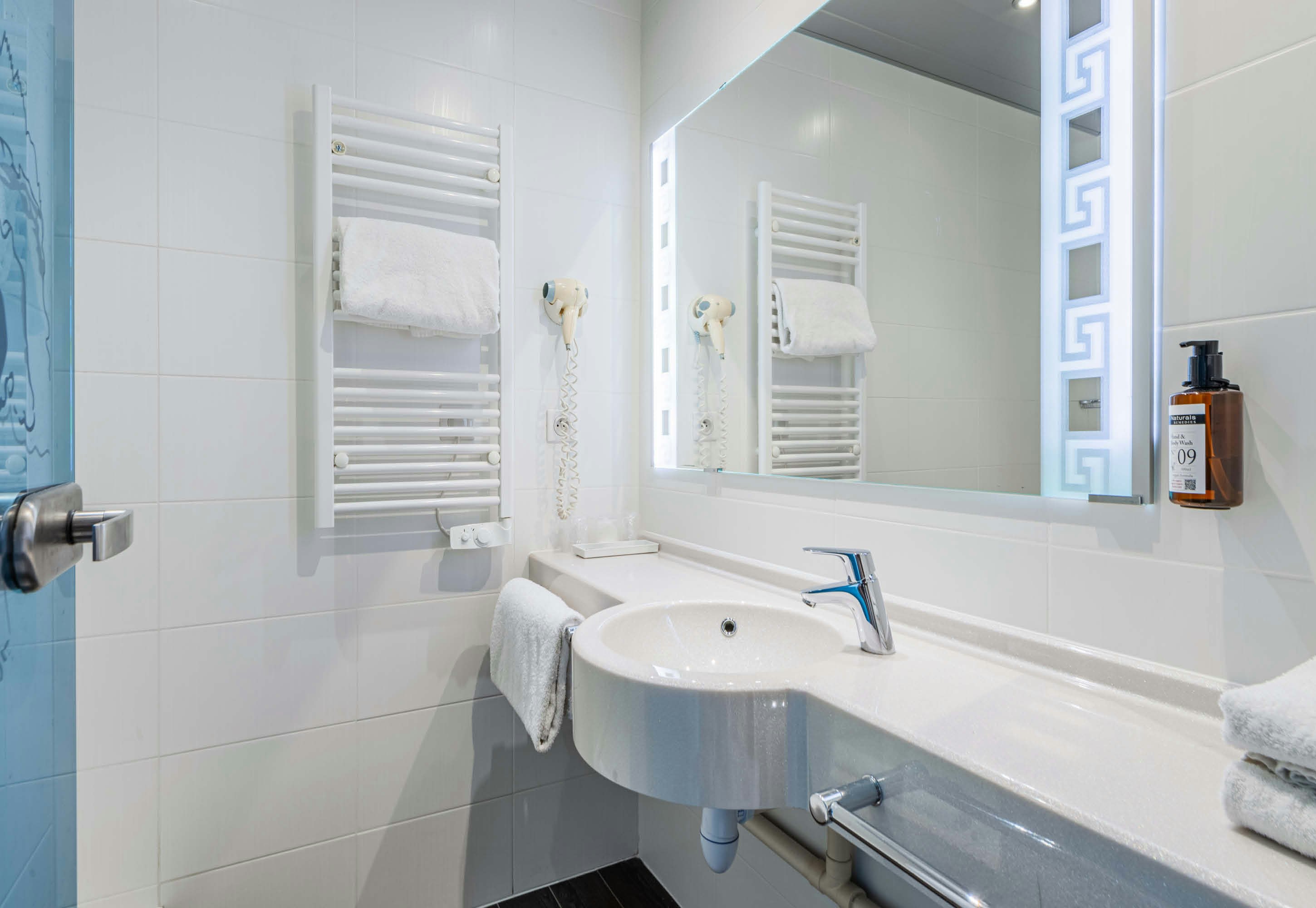 B&B HOTEL Colmar Liberte 4 etoiles 40/40