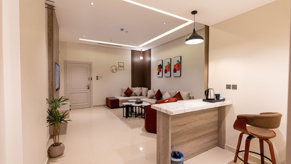 فندق كابيتال أو 162 برزين(Brzeen Hotel) 11/50
