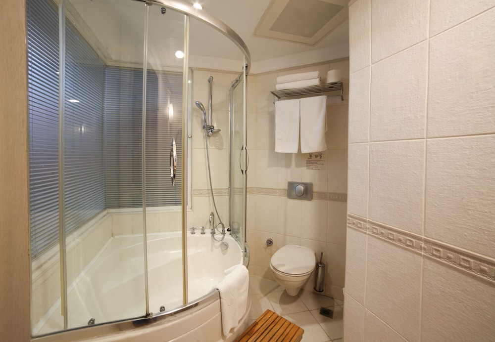 Faros Old City Hotel 24/72
