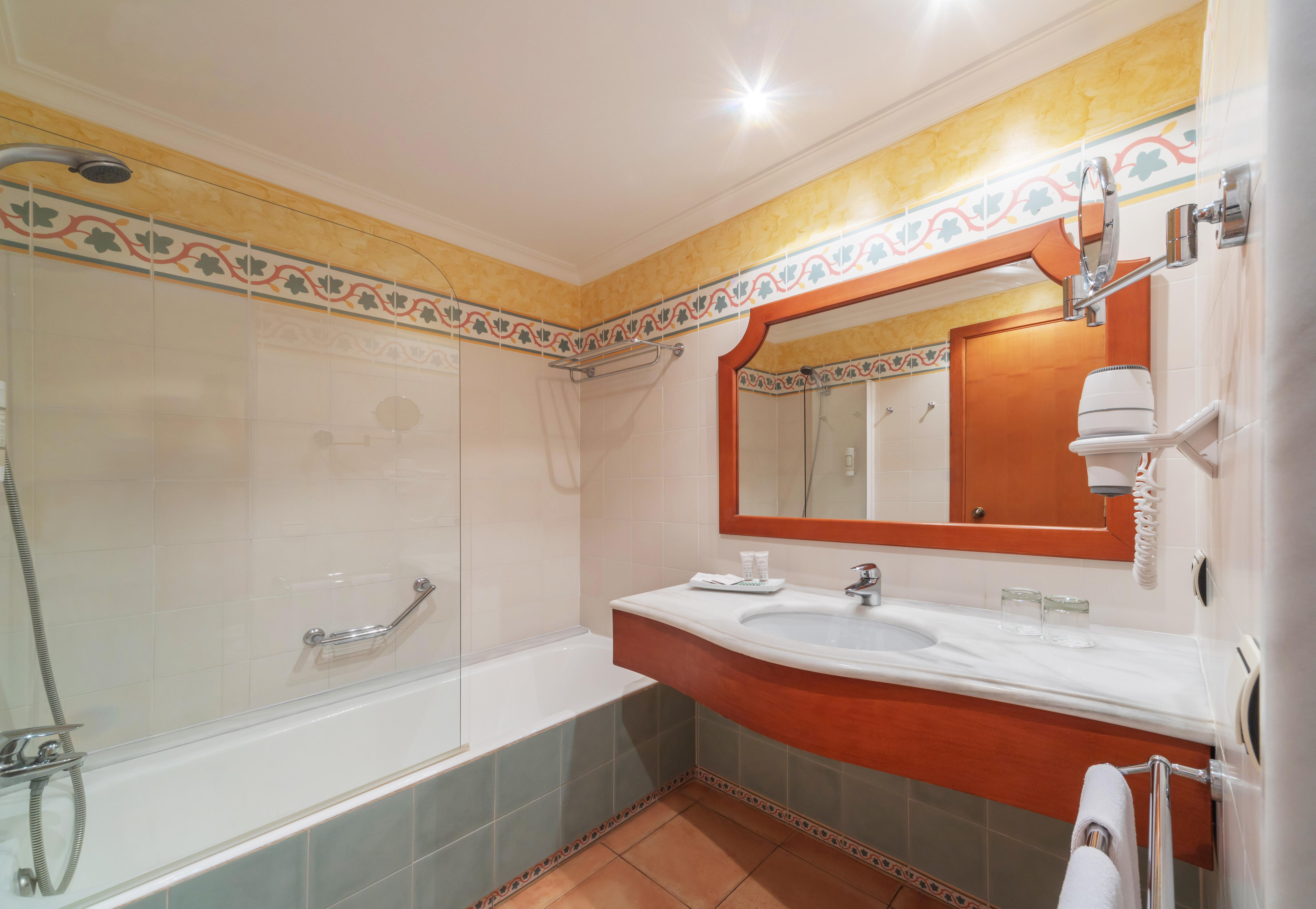 Standard, Balcony or Terrace، La Quinta Menorca by PortBlue Boutique - Adults Only 2/2