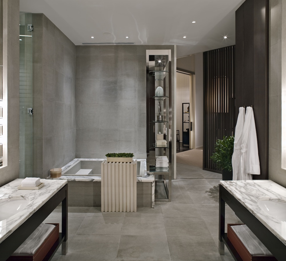 Park Hyatt Shanghai 23/68