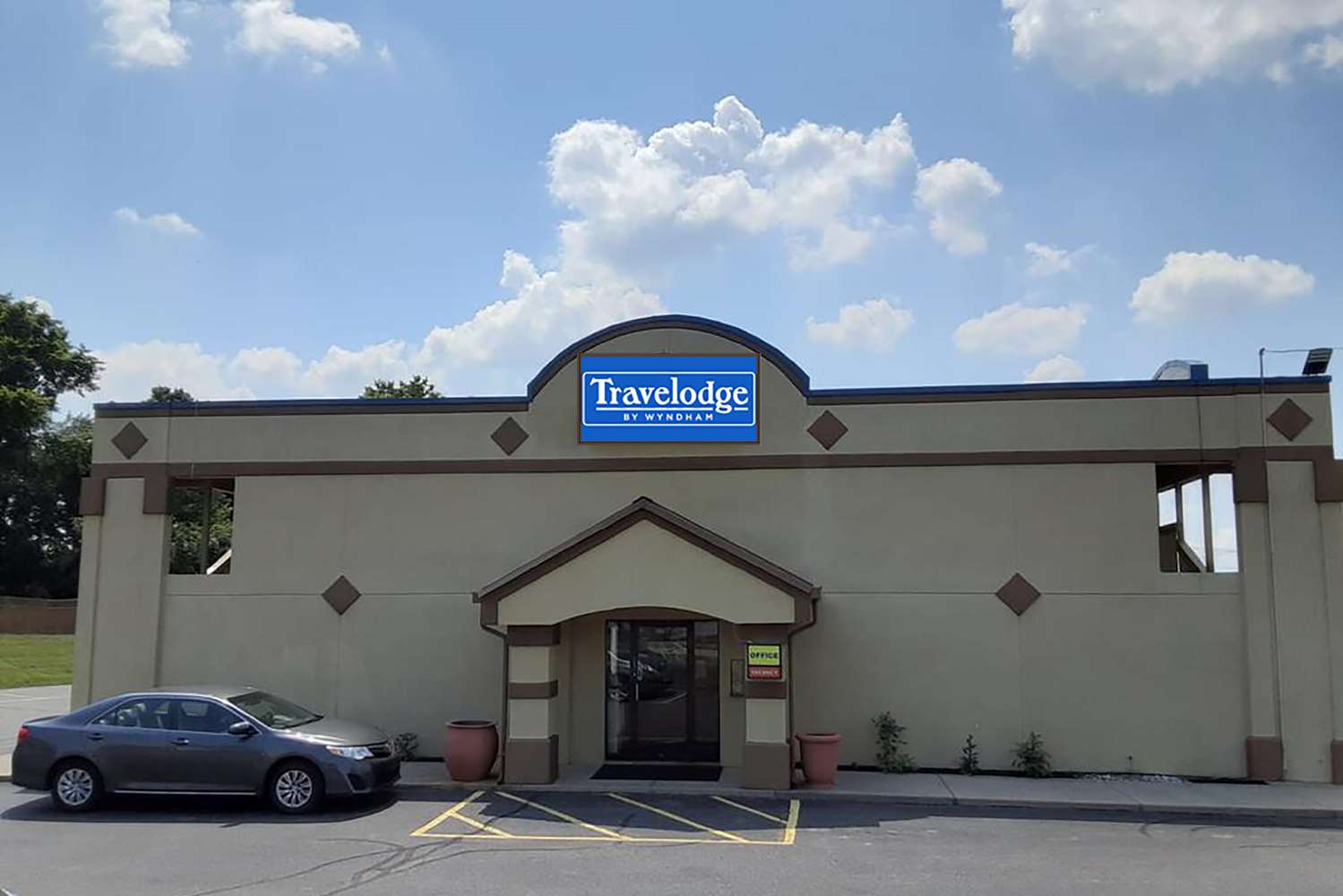 Travelodge by Wyndham Richmond IN 22/24