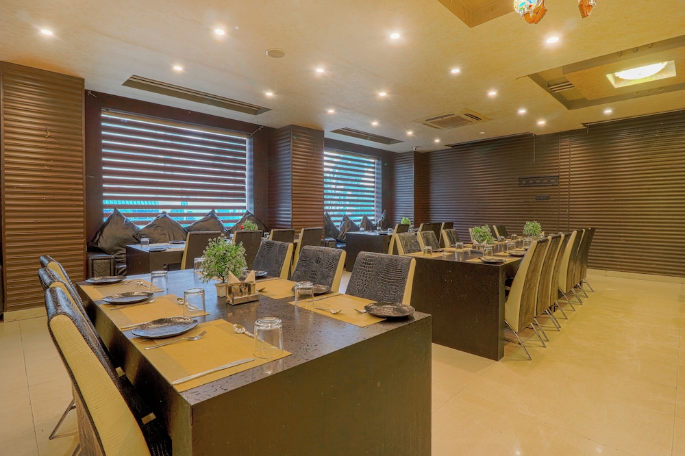 HOTEL GRAND SHIVA 43/50