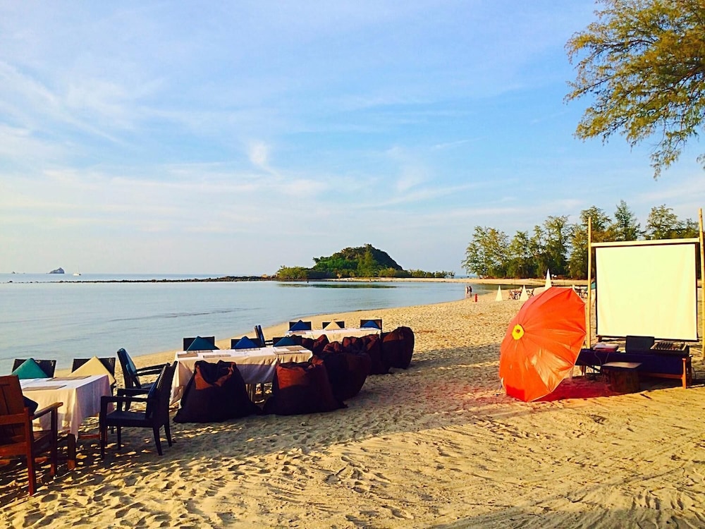 Kirati Beach Resort 23/40
