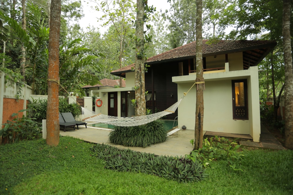 Green Woods Resort 4/70