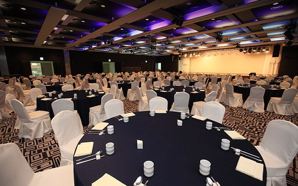 High1 Grand Hotel Convention Tower 56/64