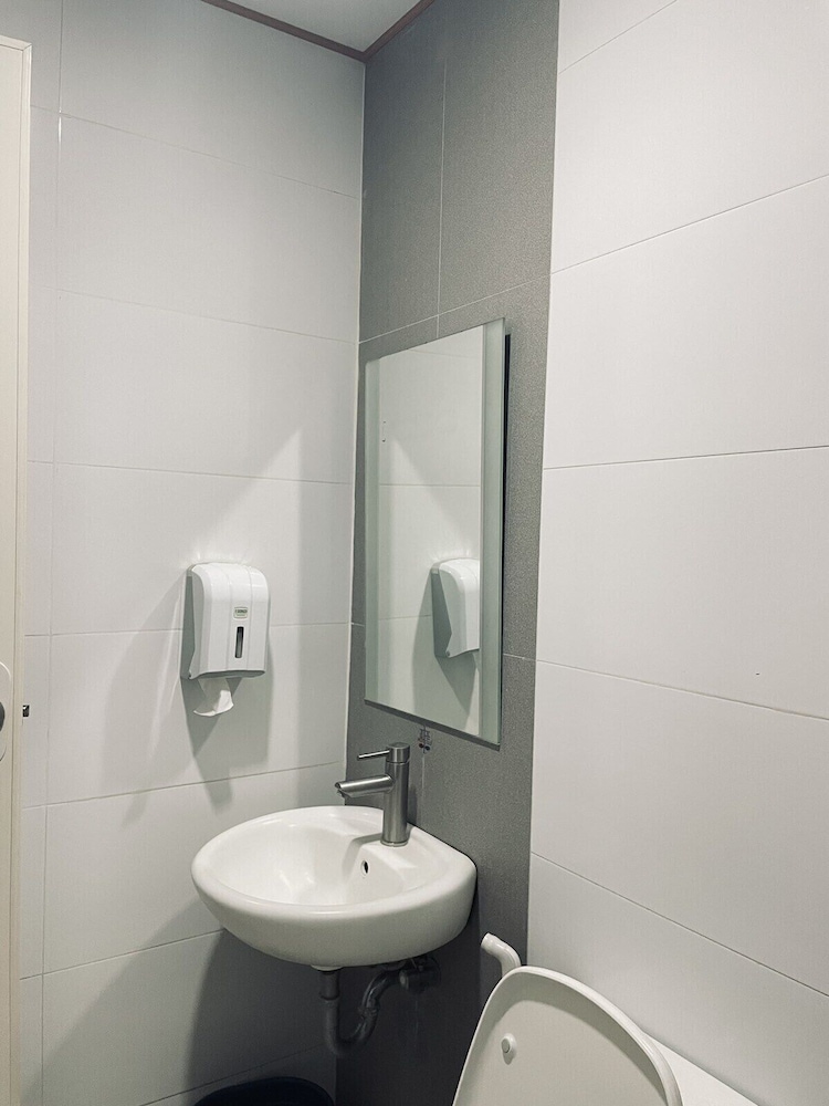 Hotel Sogo Dau Pampanga 31/33
