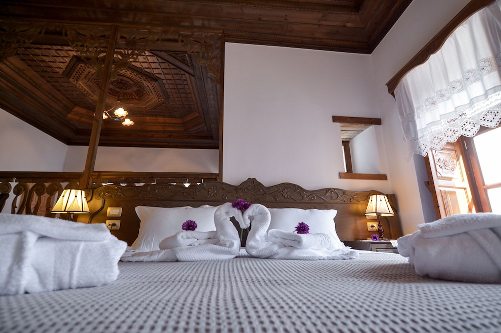Room at HOTEL KALEMI 2, GJIROKASTER