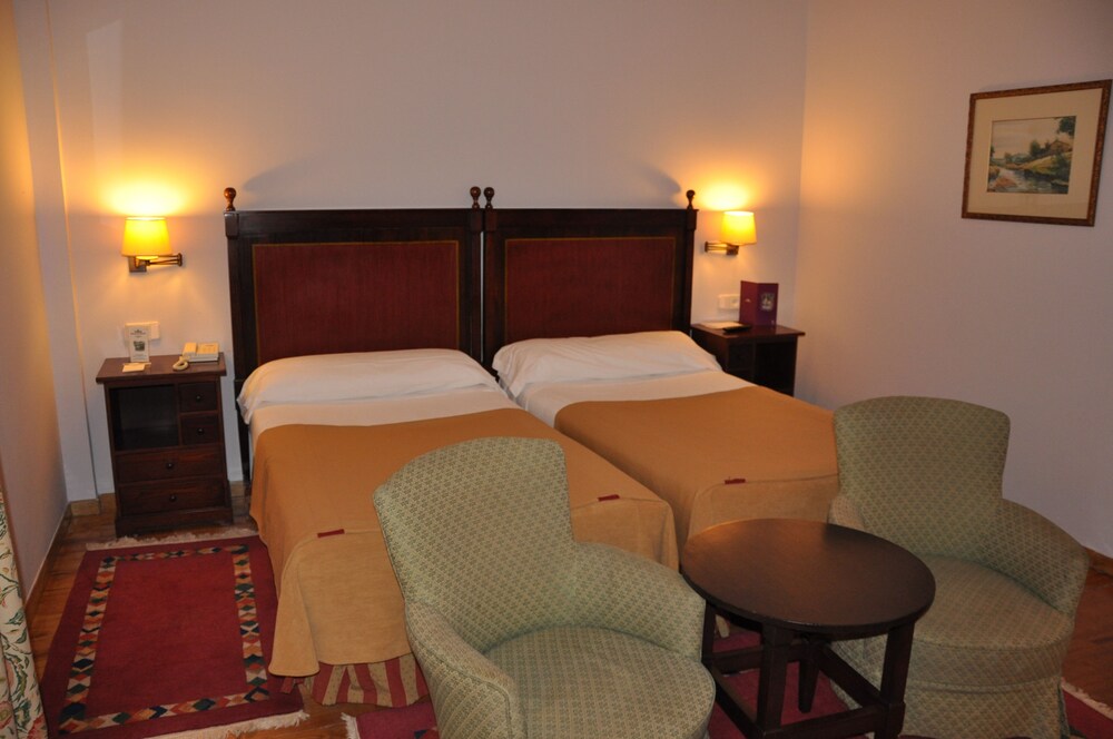 Parador de Gijon 15/50