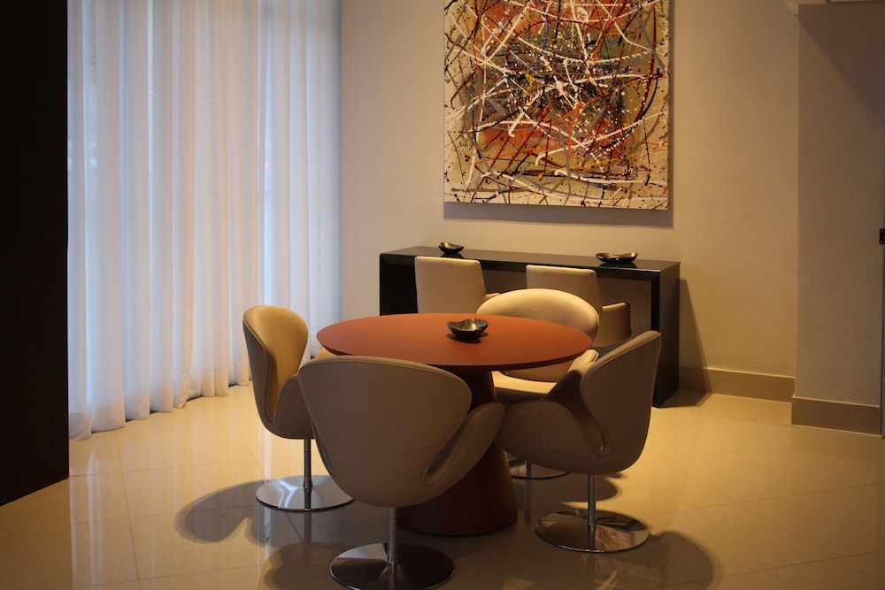 Hotel Beaga Convention Expominas By MHB 64/68