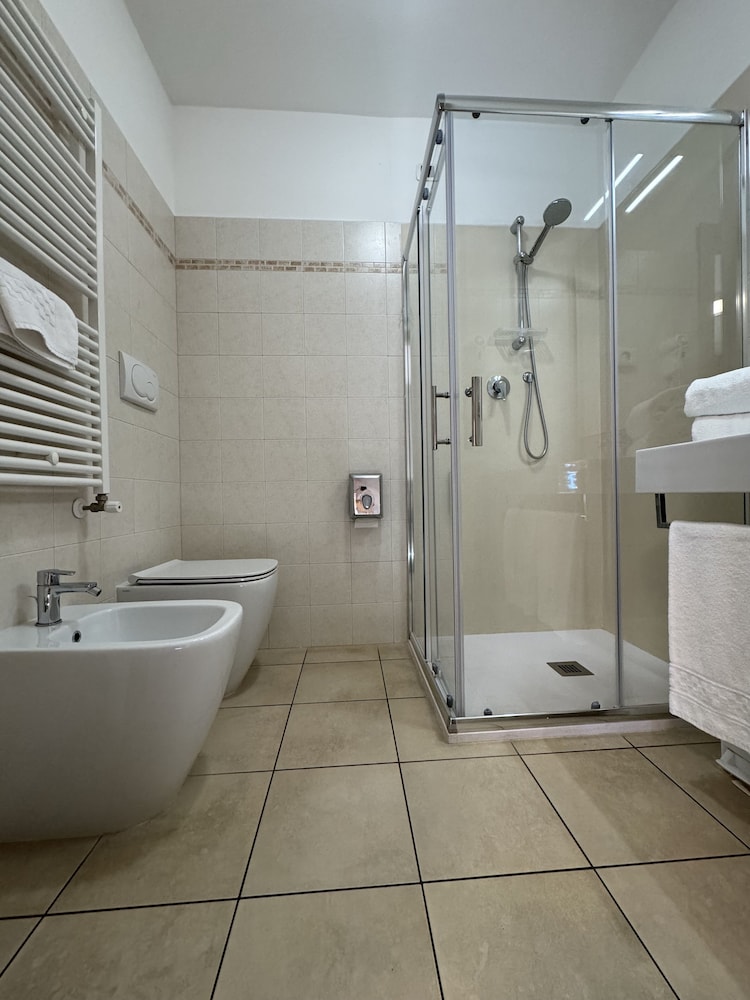 Hotel Cladan 61/63