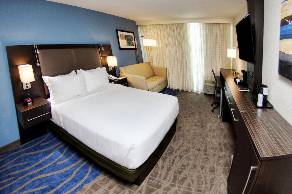 Holiday Inn Mayaguez and Tropical Casino 14/64
