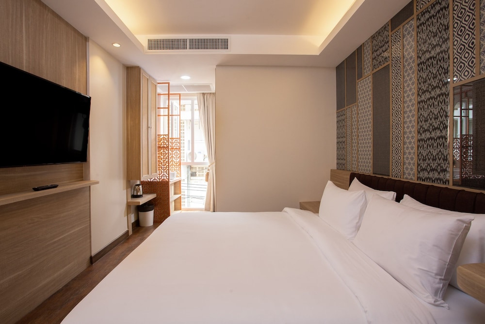 PREMIUM, KING BED