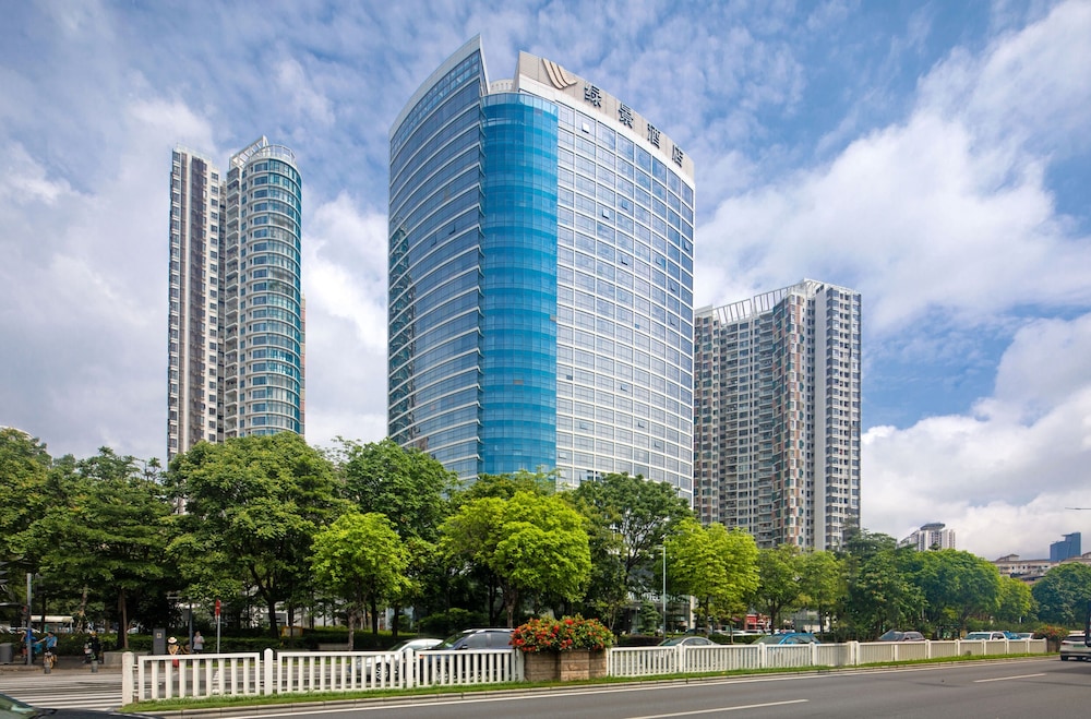 L Gem Hotel photo5