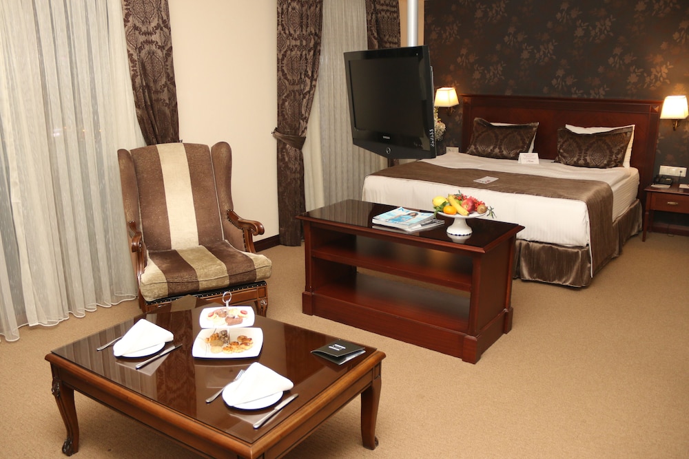 Hotel Monec 10/50