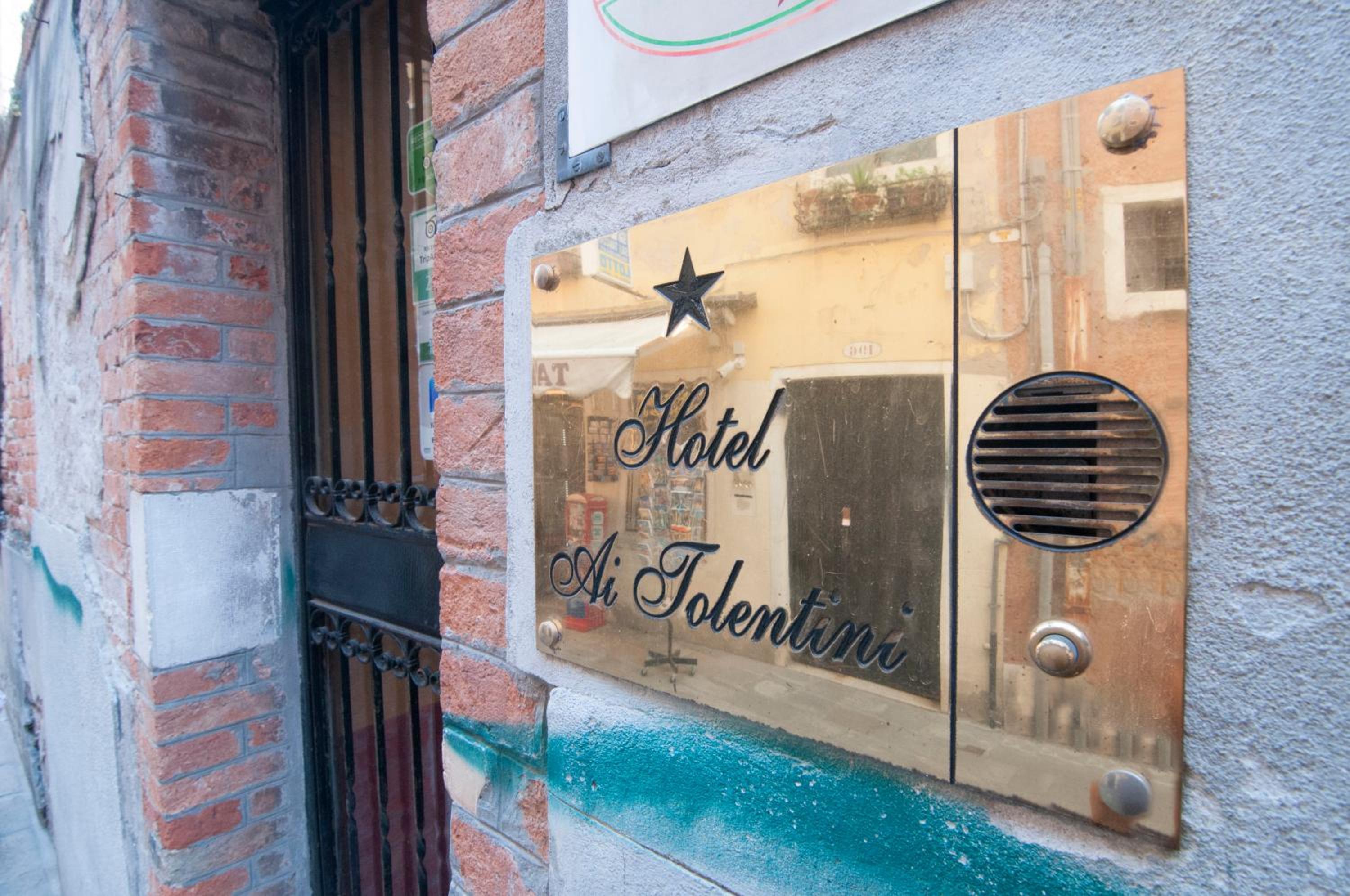 Hotel Ai Tolentini 37/55
