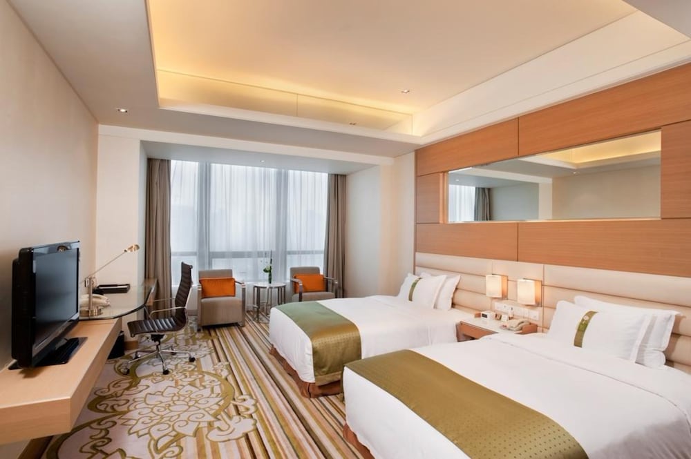 Holiday Inn Tianjin Riverside 18/79