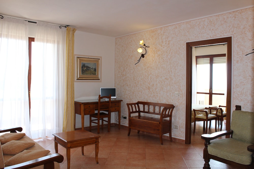 Lola Piccolo Hotel 43/68