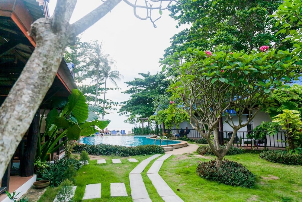 Sea Sand Sun Resort 55/64