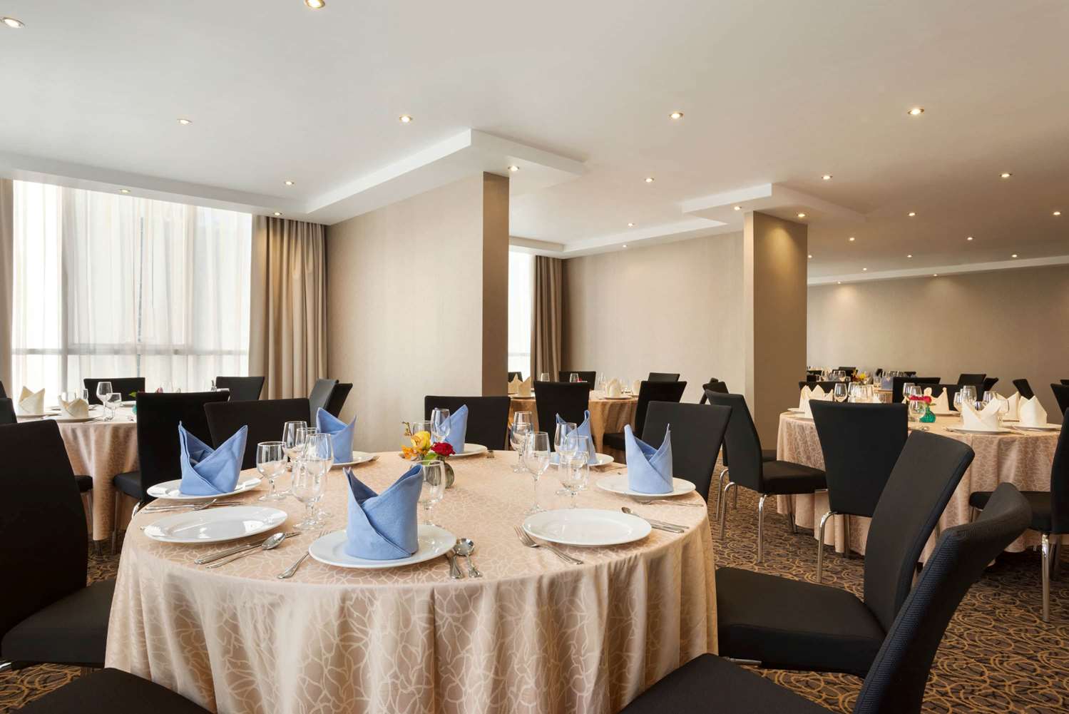 TRYP Hotel by Wyndham Abu Dhabi 52/57