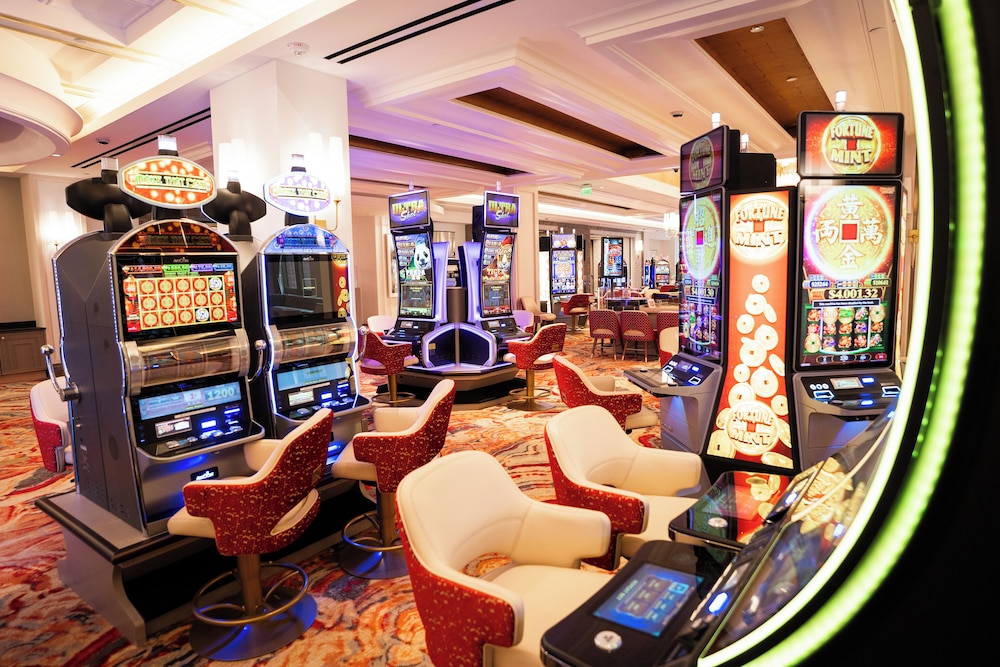 Chamonix Casino Hotel 19/24