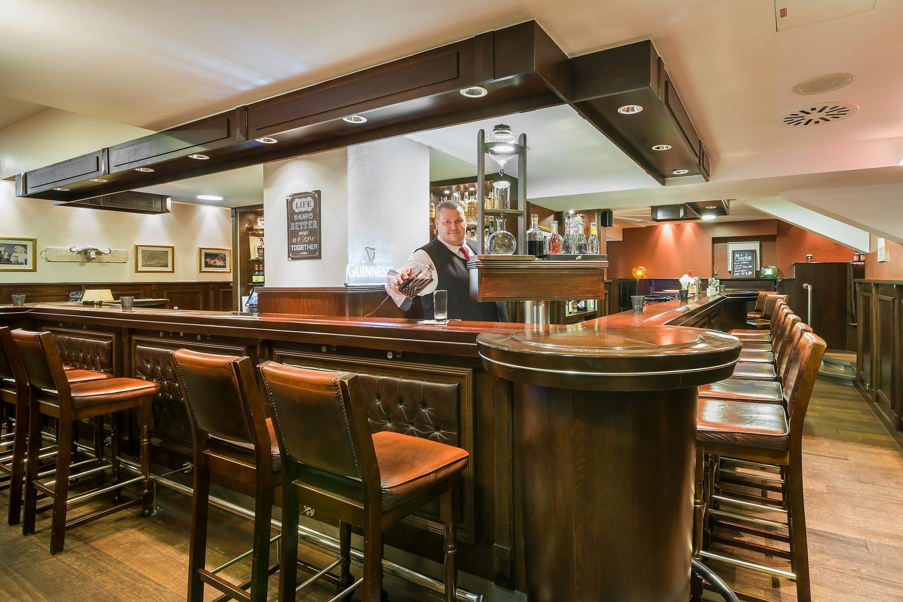 Garner Hotel Essen - Handelshof by IHG 59/85