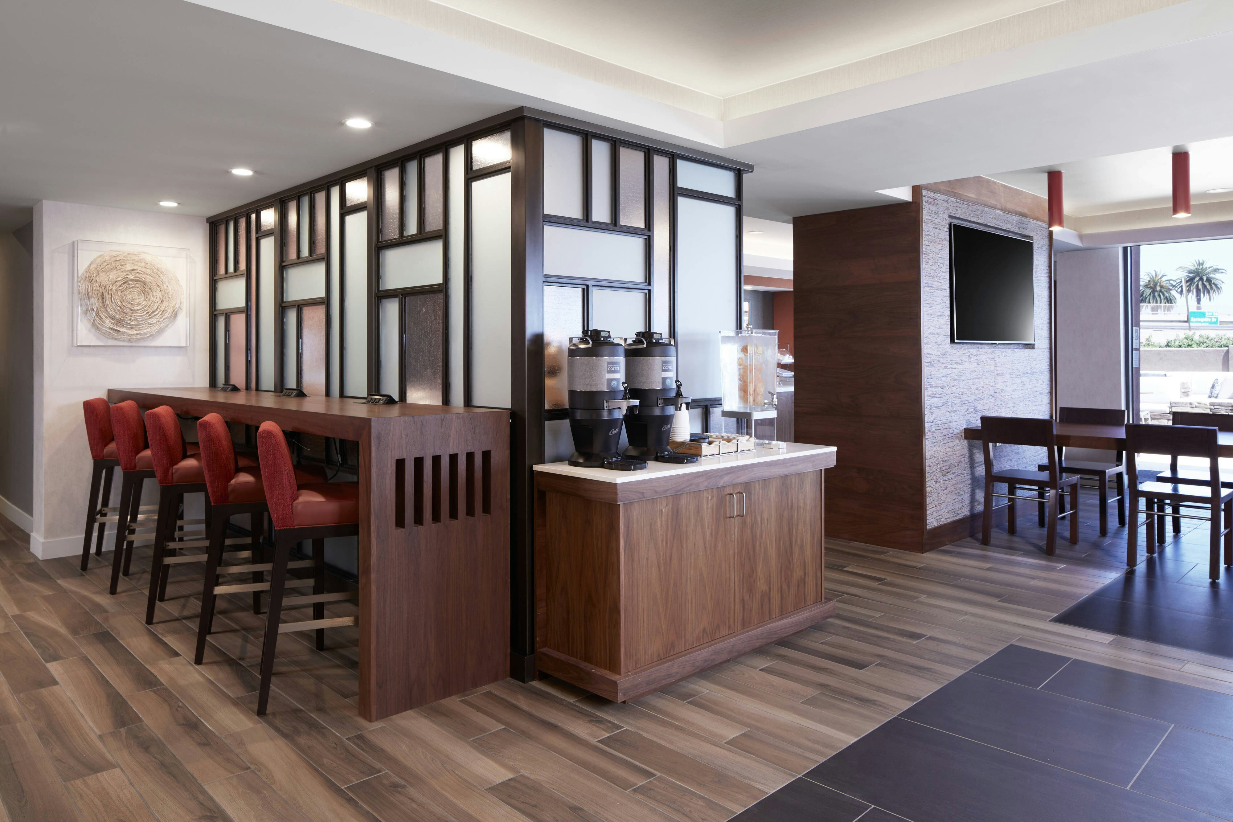 Fairfield Inn Suites By Marriott Camarillo 35/50