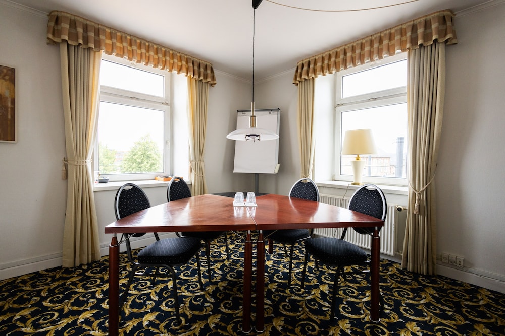 Milling Hotel Plaza 27/56