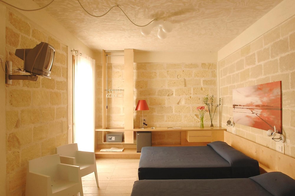 CAVE BIANCHE HOTEL 23/45