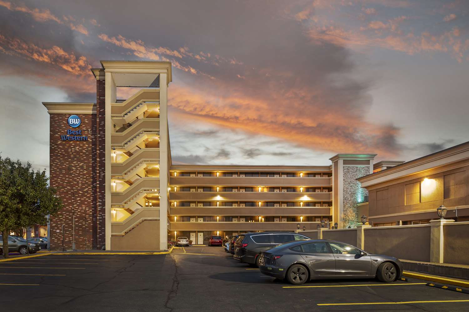 Best Western Mill River Manor 39/39