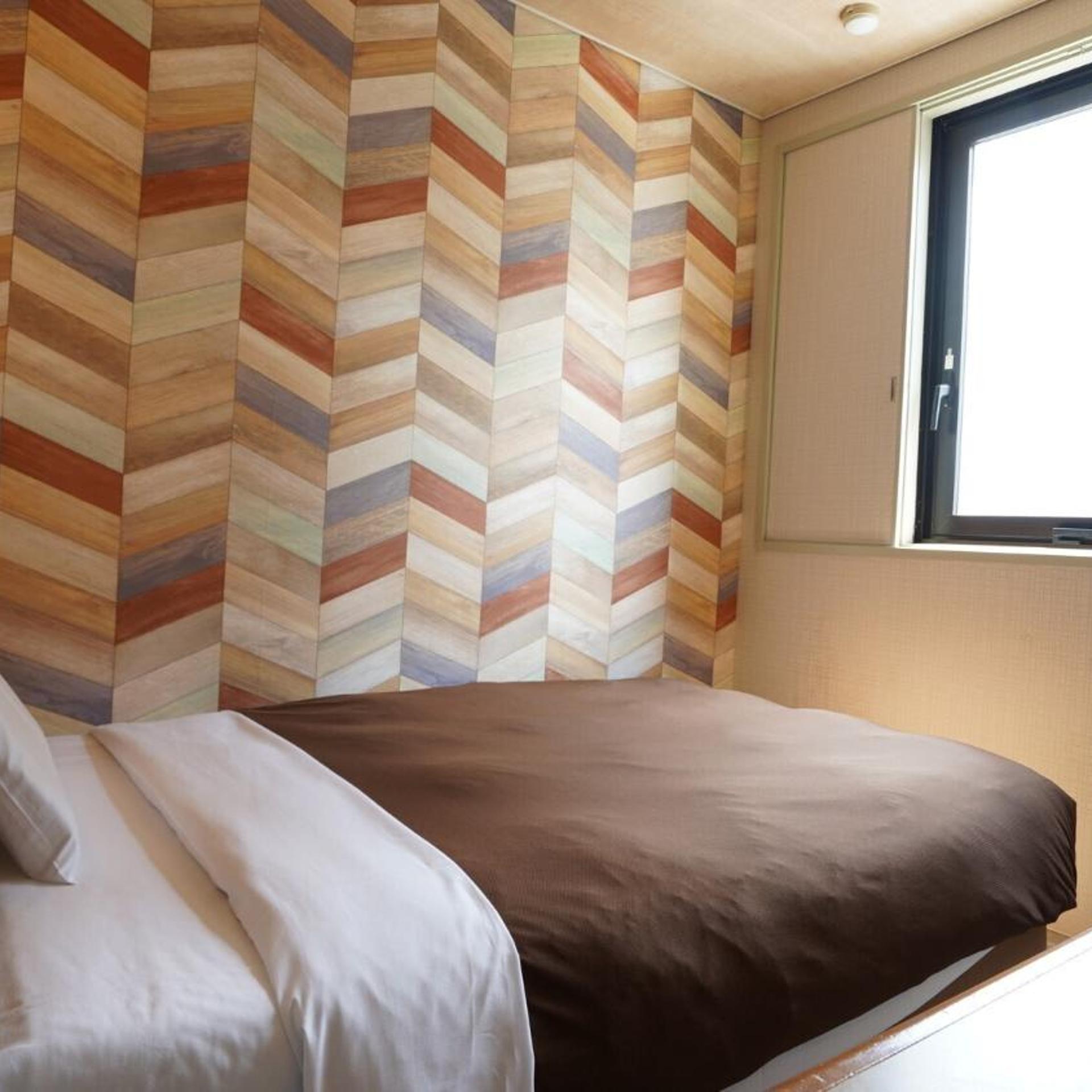 Renovated, Semi Double Bed, Electronic Cigarette Only, Smoking