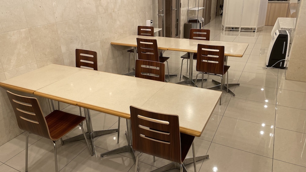 Toyoko Inn Hakata Ekimae Gion 40/55