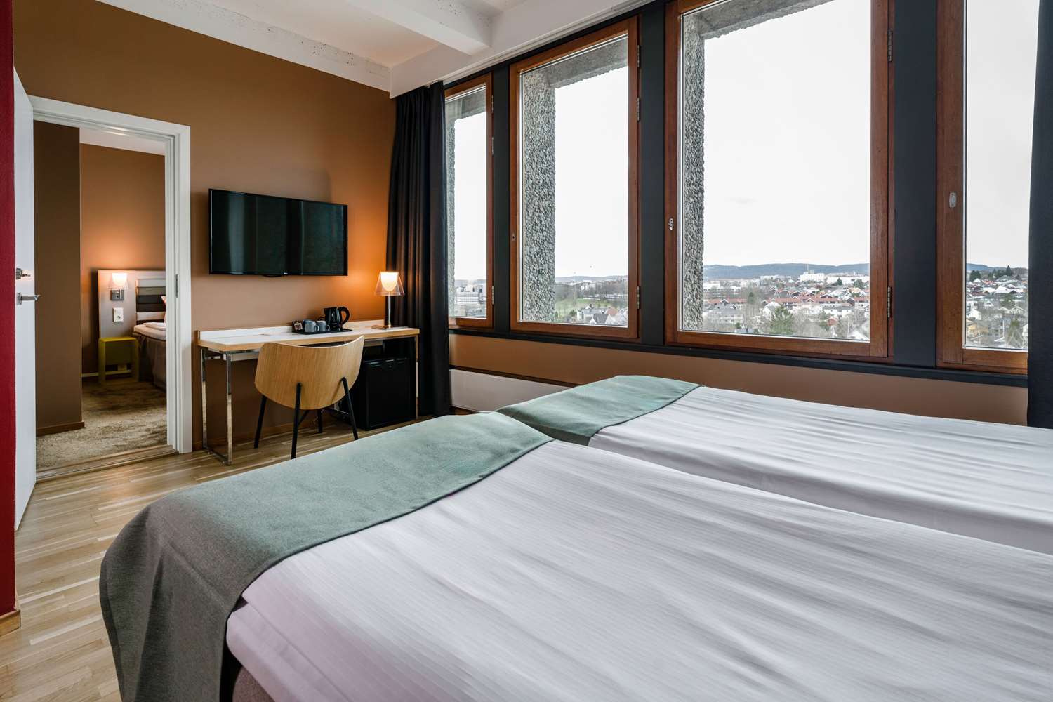 Quality Hotel 33 9/55