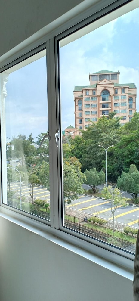 Hotel Alpha 38/58