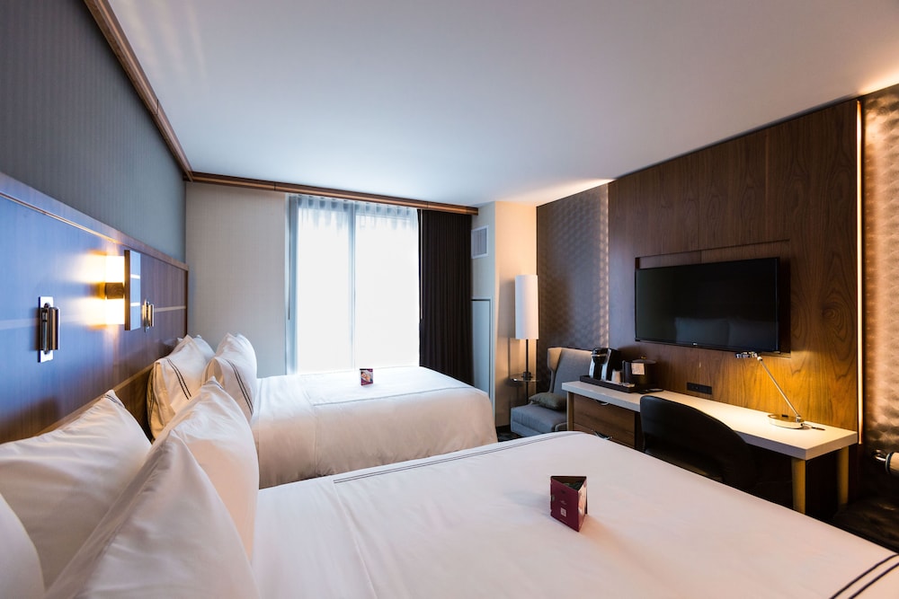 STANDARD, 2 DOUBLE BEDS