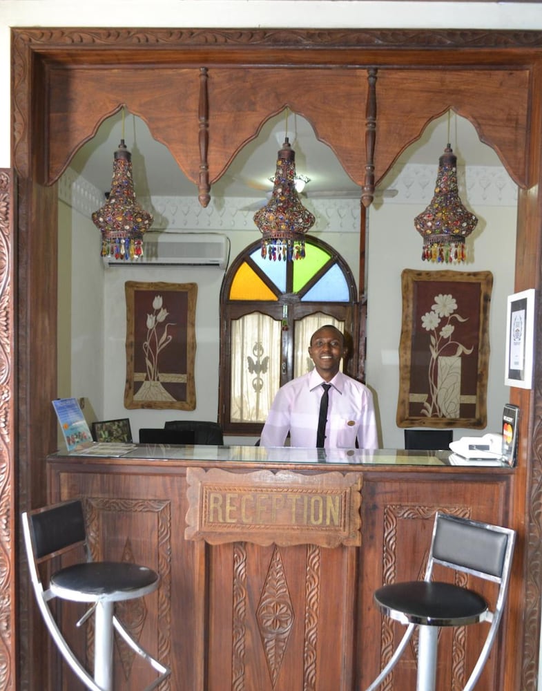 Al-Minar Hotel 4/30