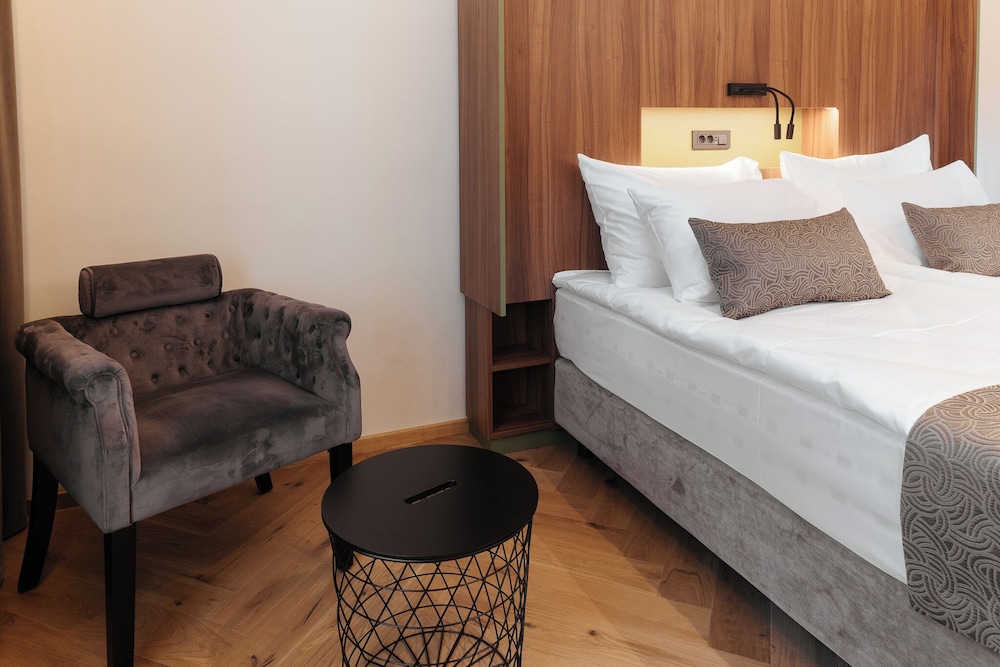 HOTEL PARK - TERME DOBRNA 15/22