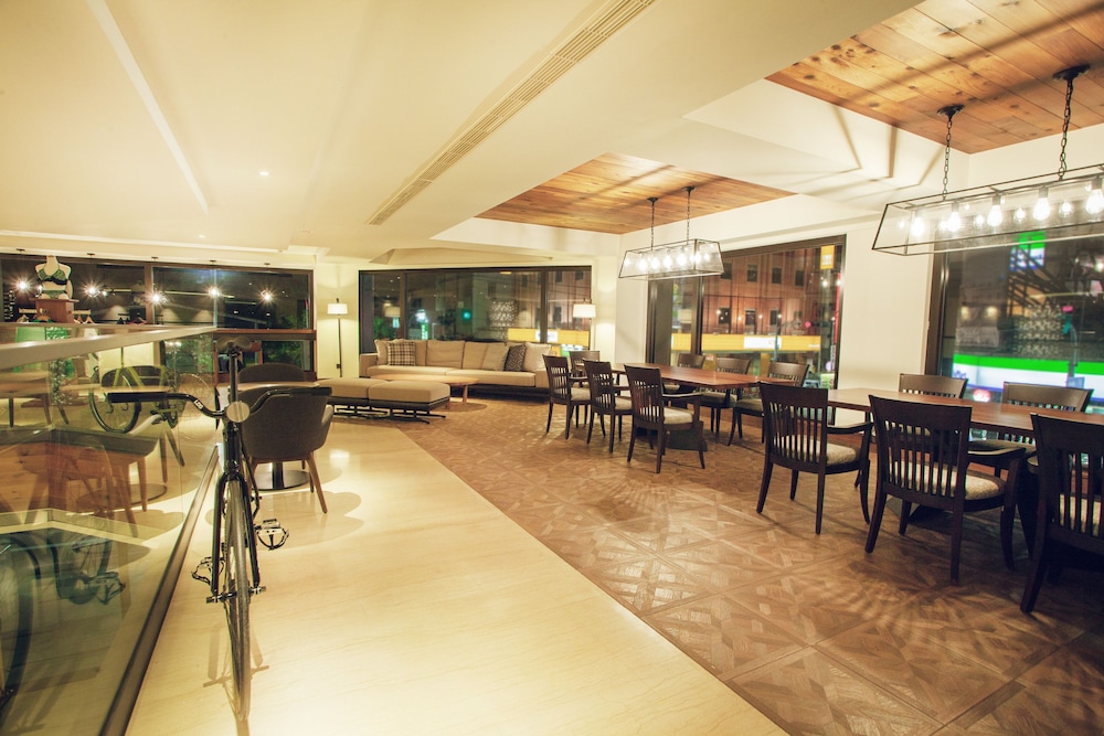 Inn By The Village 40/49