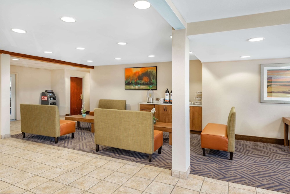 Baymont By Wyndham Farmington 28/41