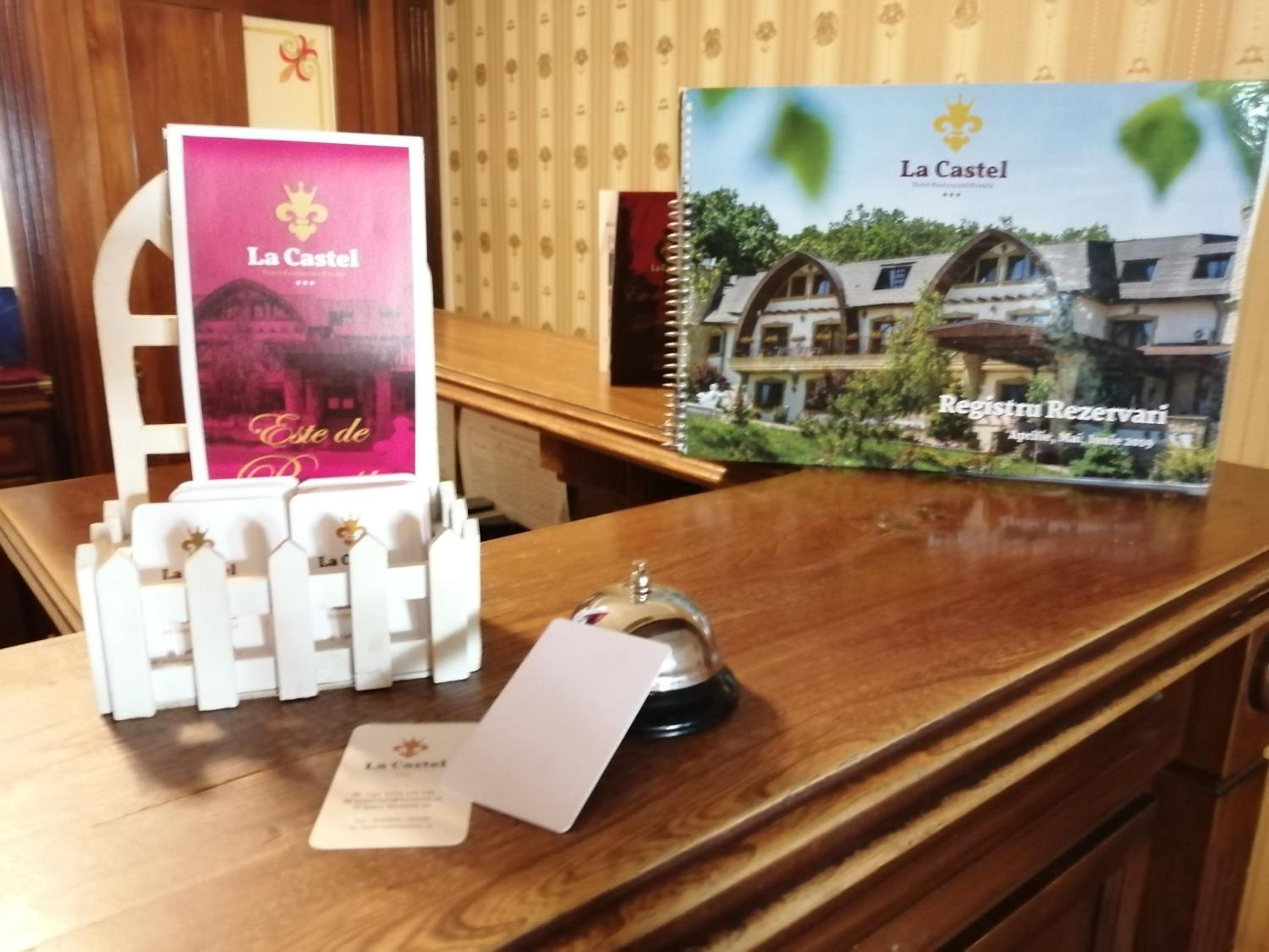 Hotel Restaurant La Castel 2/50