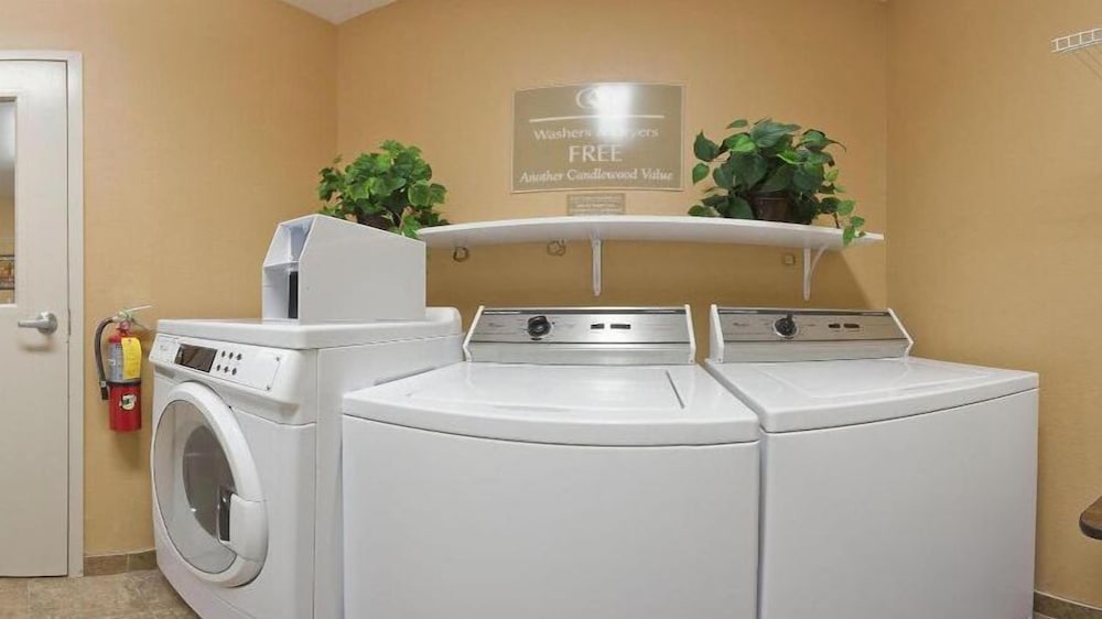 Candlewood Suites Houston Westchase Westheimer 11/39