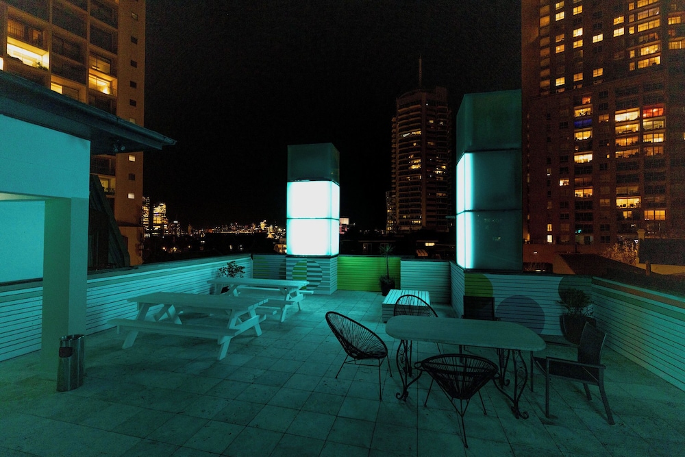 The Social Hotel, Sydney 17/29